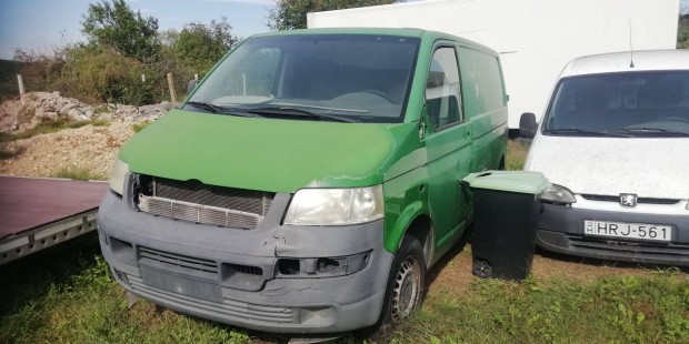 Volkswagen Transporter T5 1.9 Pdtd hi�nyos