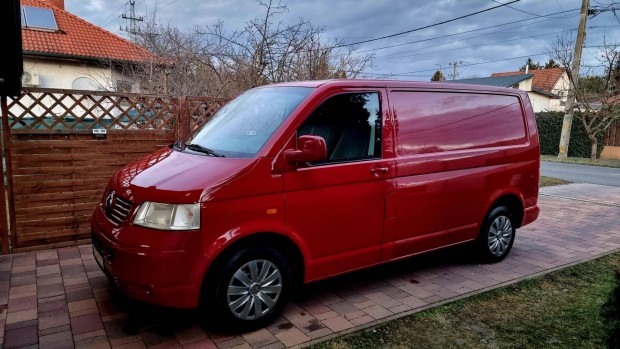 Volkswagen Transporter T5 1.9 TDI Basic Magyaro...