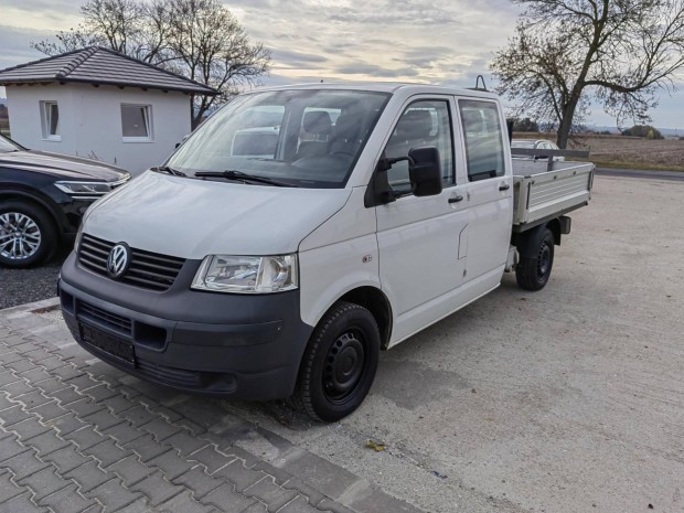 Volkswagen Transporter T5 1.9 TDI Caravelle Com...