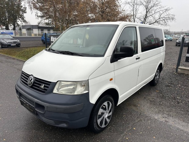 Volkswagen Transporter T5 1.9 TDI Caravelle Tre...