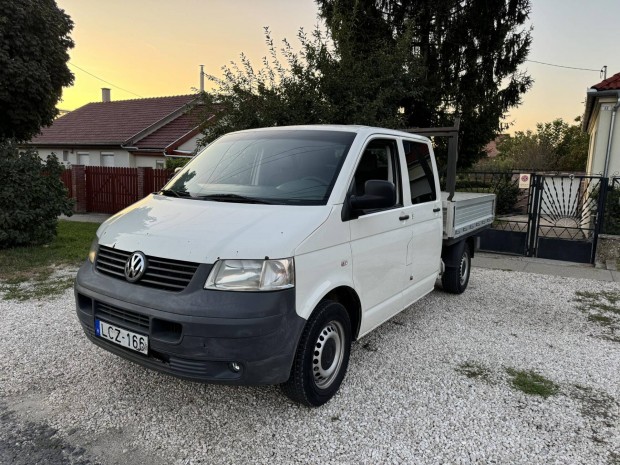 Volkswagen Transporter T5 1.9 TDI Friss mszakival