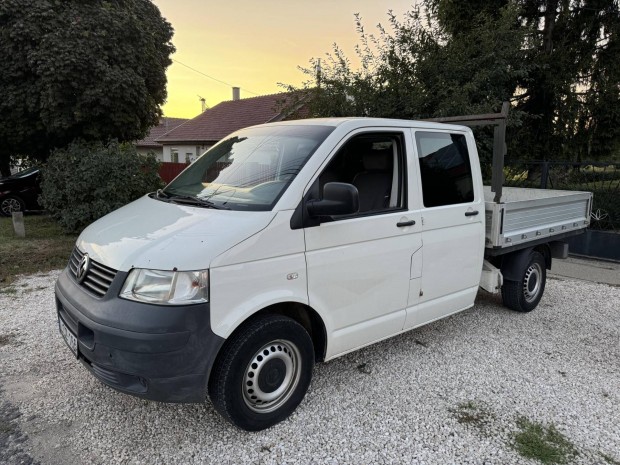 Volkswagen Transporter T5 1.9 TDI Friss mszakival