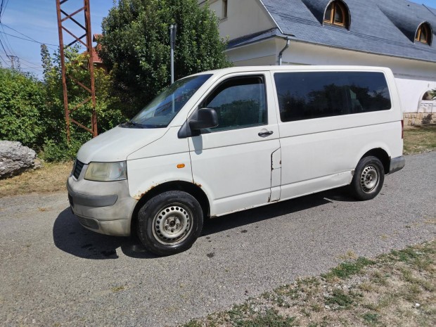 Volkswagen Transporter T5 1.9 TDI Shuttle