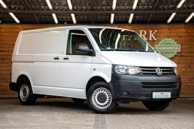 Volkswagen Transporter T5 2.0 CR TDI Bluemotion...