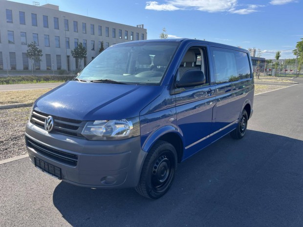 Volkswagen Transporter T5 2.0 CR TDI folyamatos...