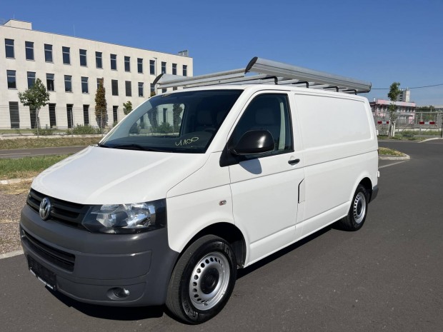 Volkswagen Transporter T5 2.0 CR TDI végig veze...