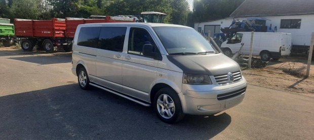 Volkswagen Transporter T5 2.5 TDI Caravelle Com...