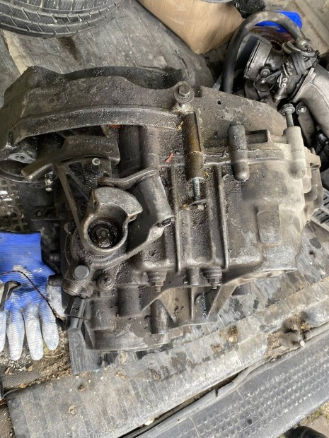 Volkswagen Transporter T5 2.5 pdtdi manual 6 váltó