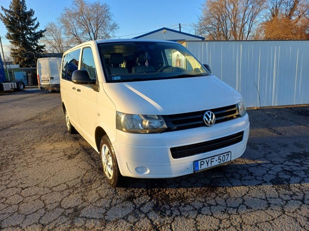 Volkswagen Transporter T5 Caravelle 2.0 CR TDI...