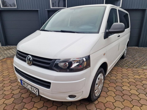 Volkswagen Transporter T5 Caravelle 2.0 CR TDI...