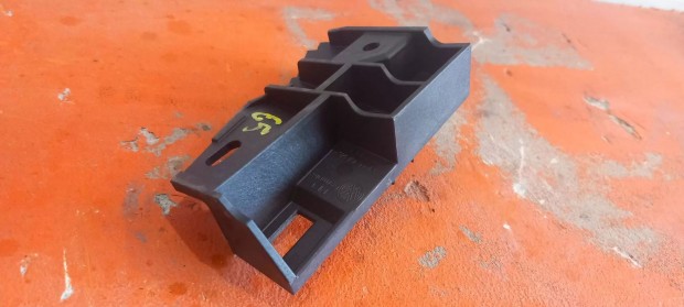 Volkswagen VW Golf 5 Golf V MK5 Motorh�ztet� nyit� kar foganty� 1161