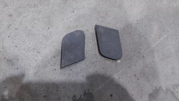 Volkswagen VW Golf 5 V MK5 H�ts� ajt�k�rpit takar� elem burkolat 9828