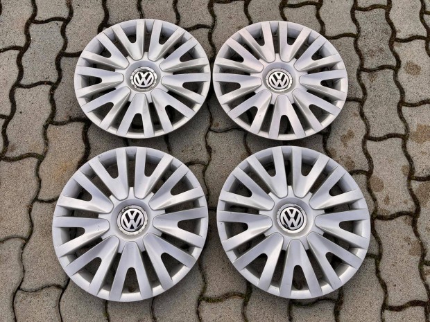 Volkswagen VW Golf VII 7 Touran Tiguan 16" 16 dísztárcsa garnitúra