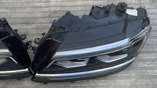 Volkswagen VW Tiguan bal első LED fényszóró 5NB941081A