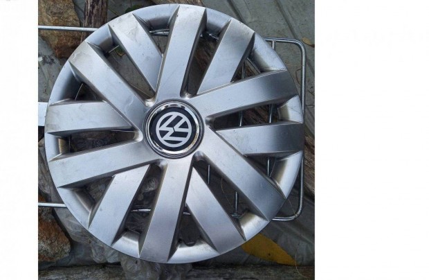 Volkswagen VW ezüst színű dísztárcsa '14 colos (216 Sjs 14) eladó