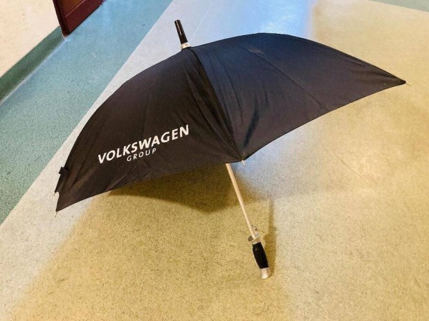 Volkswagen VW fekete eserny
