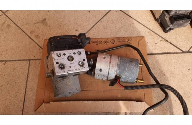 Volkswagen VW transporter T4 Multivan Caravelle 2.5 TDI ABS kocka ESP