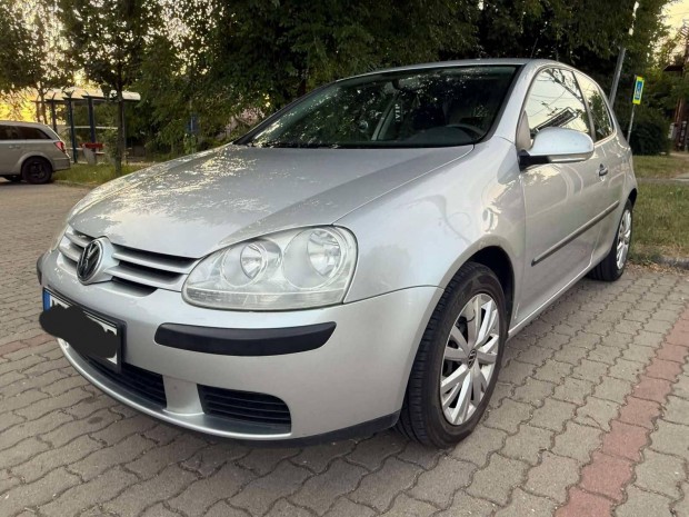 Volkswagen V Golf