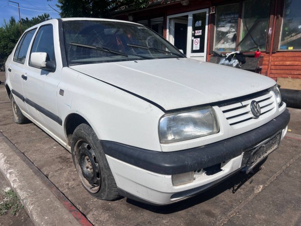 Volkswagen Vento (1996) 1.9D Aaz Alkatrészek #M2906
