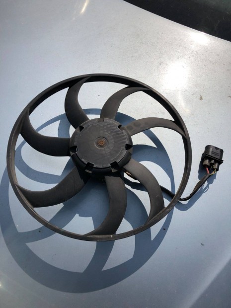 Volkswagen, Audi, Seat Skoda 1.6 ventilátor motorral 1K0 121 203 AH