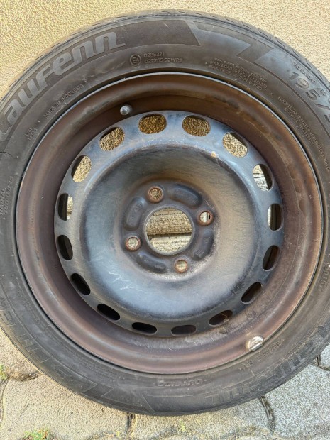 Volkswagen acélfelni 15" 6J 15H2 ET44 4db