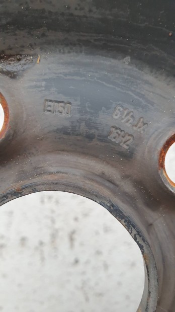 Volkswagen ac�lfelni 5x112. Gumik 205/55R16 