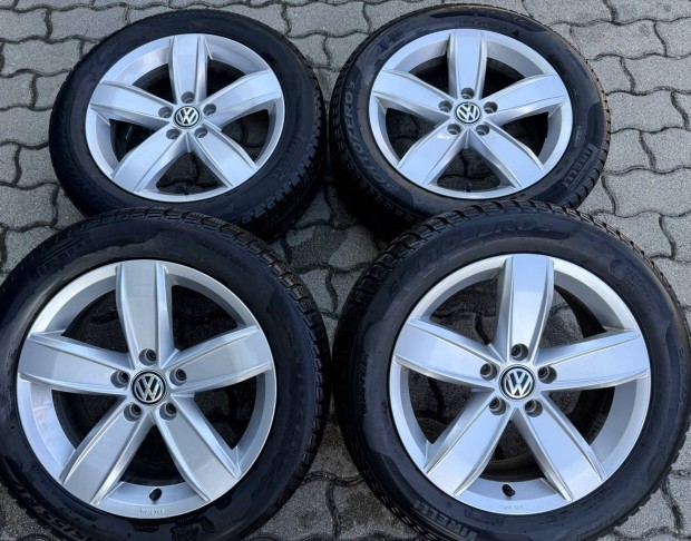 Volkswagen alufelni 17" 2024!! Superb Touran Passat b8 alufelni 17"