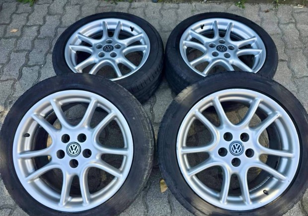 Volkswagen alufelni 17" nyári gumi! Passat golf Skoda Audi 17"