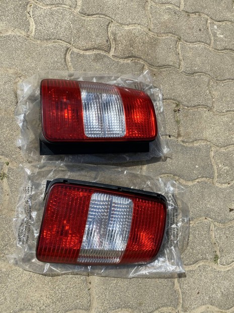 Volkswagen caddy jobb bal hatso lampa fenyszoro