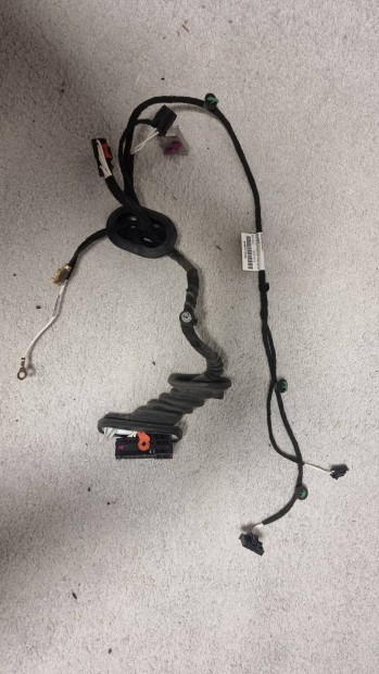 Volkswagen caddy jobb oldali ajt� k�rpit 