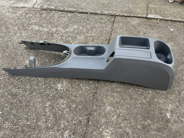 Volkswagen caddy k�z�ps� konzol box k�zif�kkar elad�