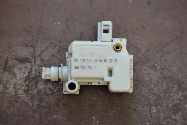 Volkswagen csomagtérajtó motor, központi zár motor! 3B0959781C