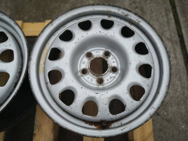 Volkswagen csoportos 15-ös acélfelni 5x100