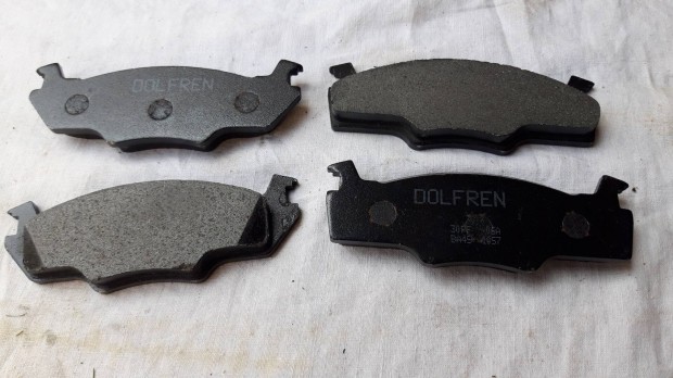 Volkswagen első fékbetét garn.Golf,Jetta,Passat,Polo,Vento,Caddy hez