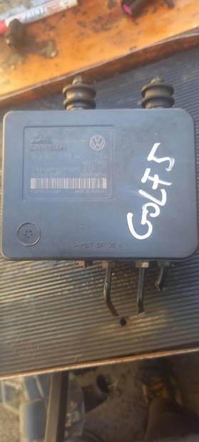 Volkswagen golf 5 1.4 16v abs kocka 