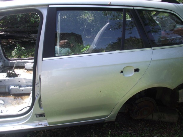 Volkswagen golf 5 kombi golf 6 kombi bal hátsó ajtó ezüst LA7W