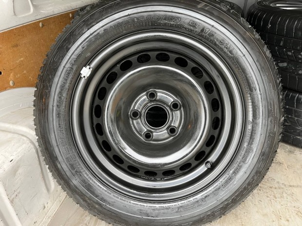 Volkswagen golf passat caddy touran vw Michelin Pilot 205/60 R15 elad�