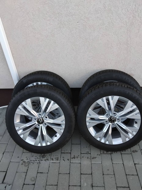 Volkswagen gyári Új felni szett téli gumival, Féláron!!!