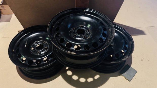 Volkswagen gy�ri VW lemezfelni elad� 16" - 3 darab