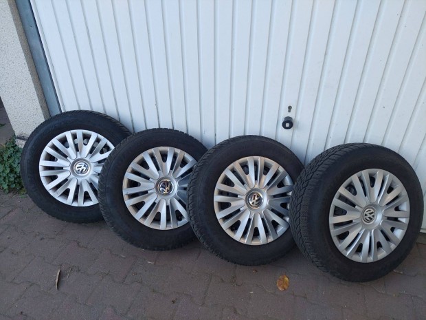 Volkswagen gyri lemezfelni gumival, 195/65 r15, 5x112, 57,1mm tli sz