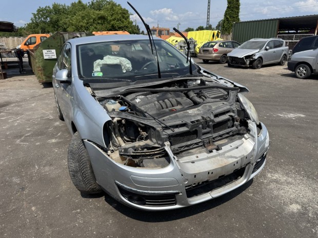 Volkswagen jetta bontott alkatrészek