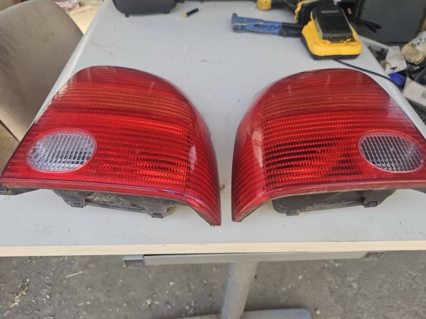 Volkswagen lupo hátsó lámpa 6000