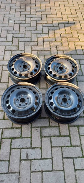 Volkswagen passat 5x112R16 lemezfelni