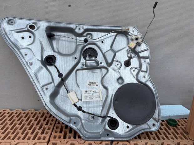 Volkswagen polo jobb hátsó ablakemelő szerkezet
