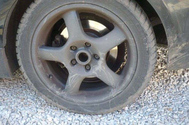 Volkswagen t5 17-es 120x5 ET35 4db ker�k felni