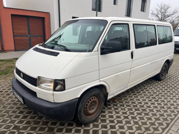 Volkswagen tranporter T4 9 szemlyes