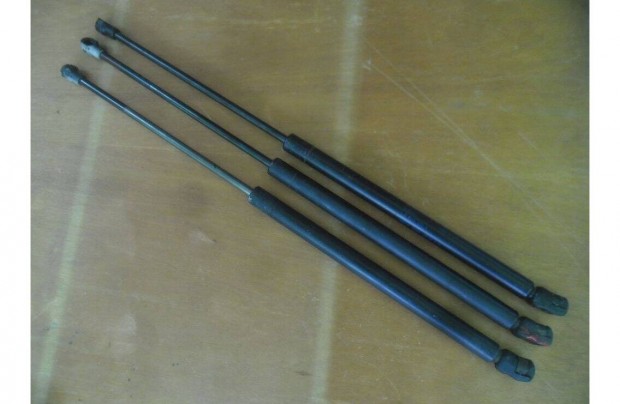 Volkswgen Golf IV 4 motorhztet kitmaszt teleszkp /1J0823359A