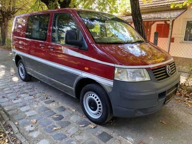 Volkwagen T5 Transporter 5 szemlyes