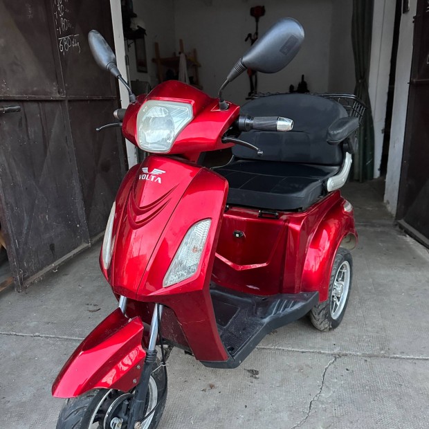 Volta VM4 elektromos robog�, tricikli, moped �ron alul