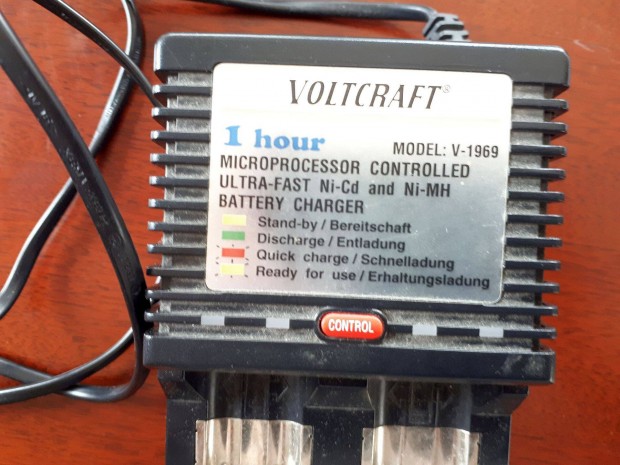 Voltcraft Ultra gyors NI-CD NI-MH akkutlt